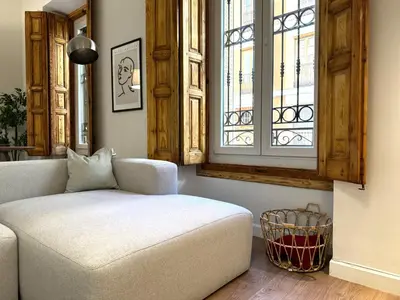 Zona de estar de Lujoso Apartamento en Chamberí by beBalmy