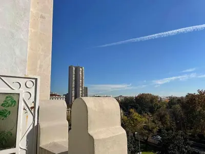 Un balcón o terraza de Apartamento con terraza y vistas Alcalá-Retiro
