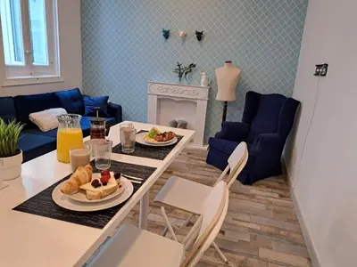 Comida en o cerca de este apartamento