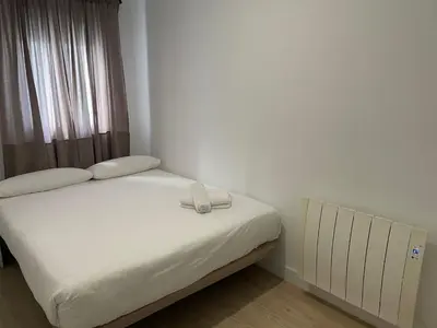 Cama o camas de una habitación en U6 Cómodo bien localizado cerca de Metro