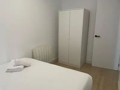 Cama o camas de una habitación en U6 Cómodo bien localizado cerca de Metro
