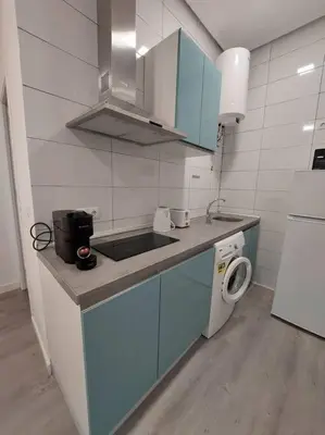 Una cocina o zona de cocina en Cozy studio for 2 people in Gran Via.SI2A2