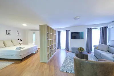 Cama o camas de una habitación en Lovely Apartments - Increíble loft en el corazón de Madrid