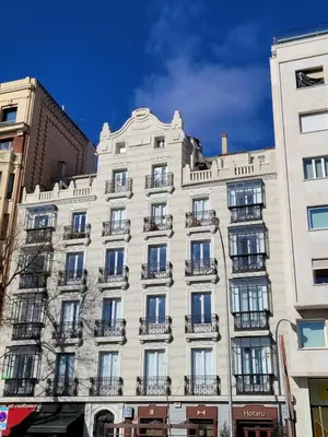 Edificio en el que se encuentra el apartamento