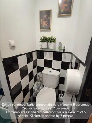 Un baño de Chueca Rooms Madrid