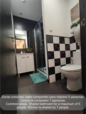 Un baño de Chueca Rooms Madrid