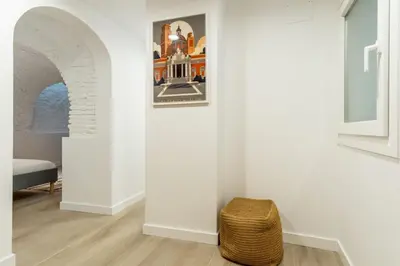 Plano de 2 bedrooms 2 bathrooms- Modern and Bright- Center