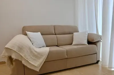 Zona de estar de For You Rentals Acogedor Apartamento TEMPORAL de 1 Dormitorio y Salón, a Pasos de Gran Vía DIN133D