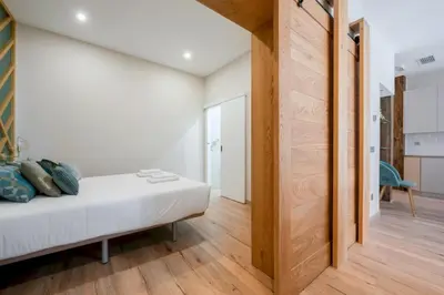 Cama o camas de una habitación en Stunning New 3BD 3BTH - Justicia City Center