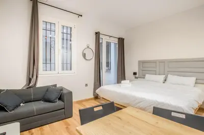 Cama o camas de una habitación en Accessible and Modern- 1 Bedroom 1 Bath- Justice