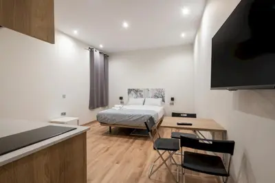 Cama o camas de una habitación en Accessible and renovated- 1Bedroom 1Bath- Justice
