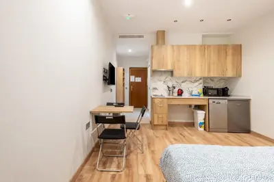 Una cocina o zona de cocina en Accessible and renovated- 1Bedroom 1Bath- Justice
