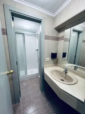 Un baño de Hostel 165