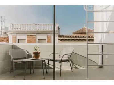 Un balcón o terraza de SkyLine penthouse in the heart of Madrid TET
