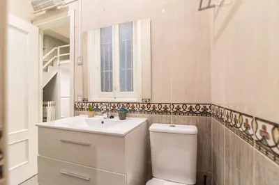 Un baño de Cozy apartment in the heart of Madrid.M31