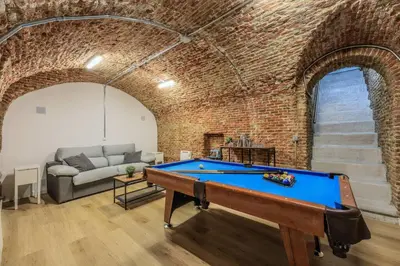Zona de estar de Latina Corporate Housing with Billard &Darts