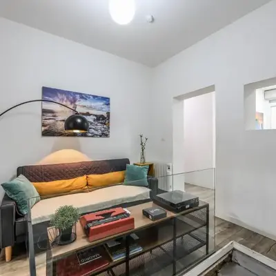 Latina Corporate Housing with Billard &Darts