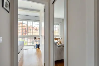 Zona de estar de Bright Modern-2Bedroom 1Bathroom -Av. de América