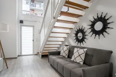 Zona de estar de 1 bedroom 1.5 bathrooms furnished - Delicias Atocha - Modern - MintyStay