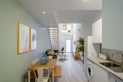 Una cocina o zona de cocina en Stylish Duplex-1Bedroom-1.5Baths-Delicias Atocha