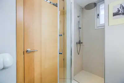 Un baño de Chueca & Justicia - Luminoso apartamento en Centro