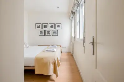 Cama o camas de una habitación en Bright and Modern - 1Bedroom 1Bathroom - Malasaña
