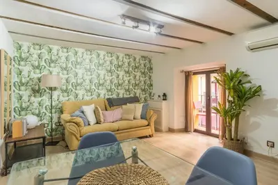 Zona de estar de Bright and Cozy - 2 Bedrooms 1.5 Baths - La Latina