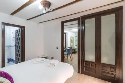 Cama o camas de una habitación en Bright and Cozy - 2 Bedrooms 1.5 Baths - La Latina