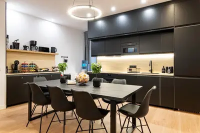 Una cocina o zona de cocina en HONEY APARTMENT IN THE CENTER OF MADRID