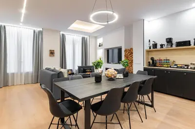 Una cocina o zona de cocina en HONEY APARTMENT IN THE CENTER OF MADRID