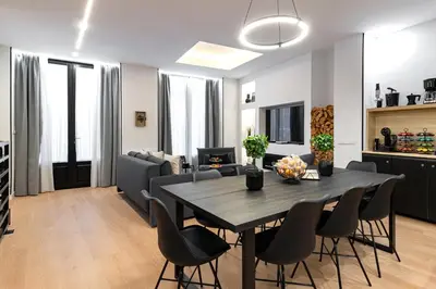 Una cocina o zona de cocina en HONEY APARTMENT IN THE CENTER OF MADRID