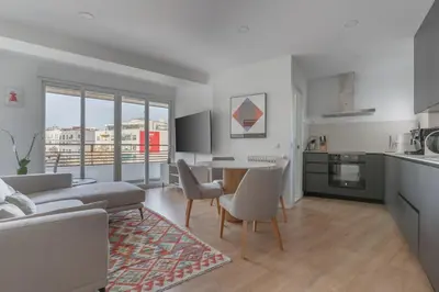 Una cocina o zona de cocina en Bright with terrace- 2Bd 2Bth- Salamanca
