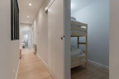 Cama o camas de una habitación en Cozy central -2 Bdrs 2 Baths - Delicias