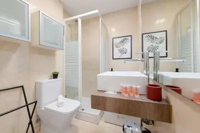 Un baño de Centric and bright- 1Bd 1Bth- Malasaña