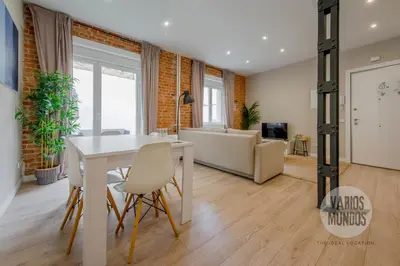 Zona de estar de Vive Madrid con Terraza para 5 en Santa Ana 6