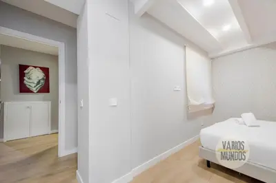 Cama o camas de una habitación en Encanto en El Rastro para 7, Calle Juanelo E1