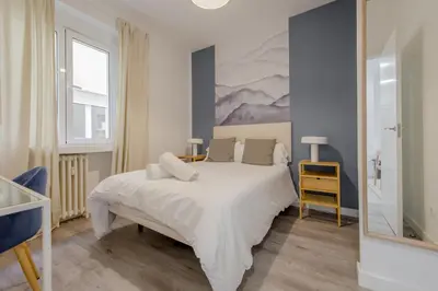 Cama o camas de una habitación en Genial Apartamento en La Latina-Centro de Madrid