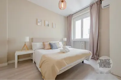 Cama o camas de una habitación en Vive un Oasis para 7 en Santa Ana 6