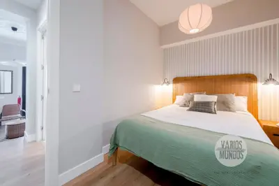Cama o camas de una habitación en Vive el Retiro para 7 desde Alberto Bosch 14 E1