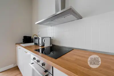 Una cocina o zona de cocina en Vive el Retiro para 7 desde Alberto Bosch 14 E1