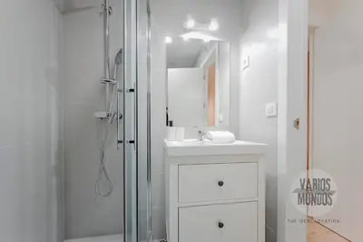 Un baño de Toque tradicional para 6, en Tirso de Molina E1
