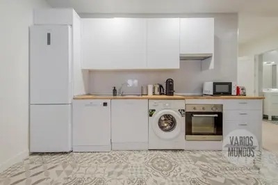 Una cocina o zona de cocina en Tradición para 7 desde Tirso de Molina E1