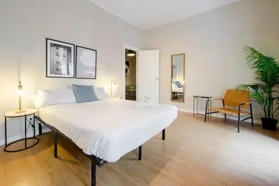 Plano de Explora Madrid para 7, al pie de Gran Vía E2