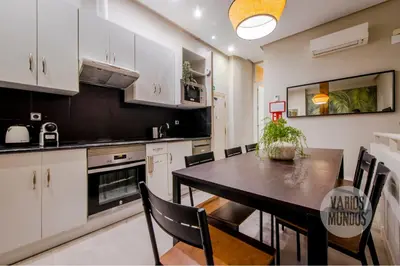 Una cocina o zona de cocina en Comodidad y estilo para 9 en Calle de Luciente E2