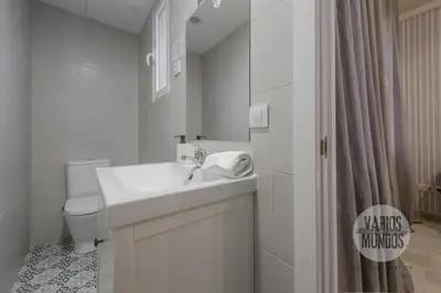 Un baño de Loft en La Latina para 5, vive Calle del Ángel E2