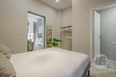 Cama o camas de una habitación en Loft en La Latina para 5, vive Calle del Ángel E2