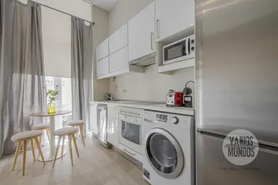Una cocina o zona de cocina en Loft en La Latina para 5, vive Calle del Ángel E2