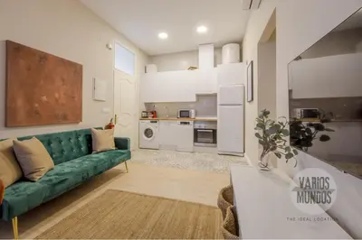 Plano de Bajo Duplex para 7, al pie de Gran Via - E2