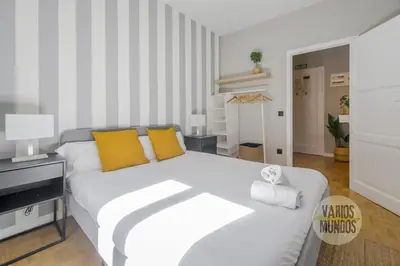 Cama o camas de una habitación en Amplio y Centrico Apt para 9pax en La Latina
