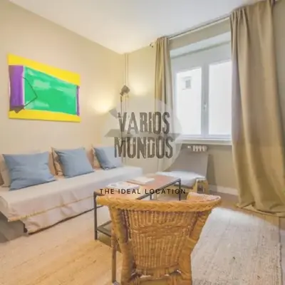 Practico Apt 7pax en Calle Santa Ana Centro de Madrid